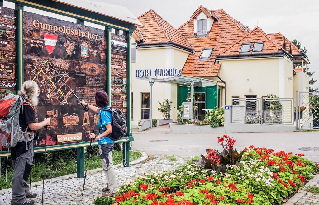 Hotel Turmhof Gumpoldskirchen Exterior foto