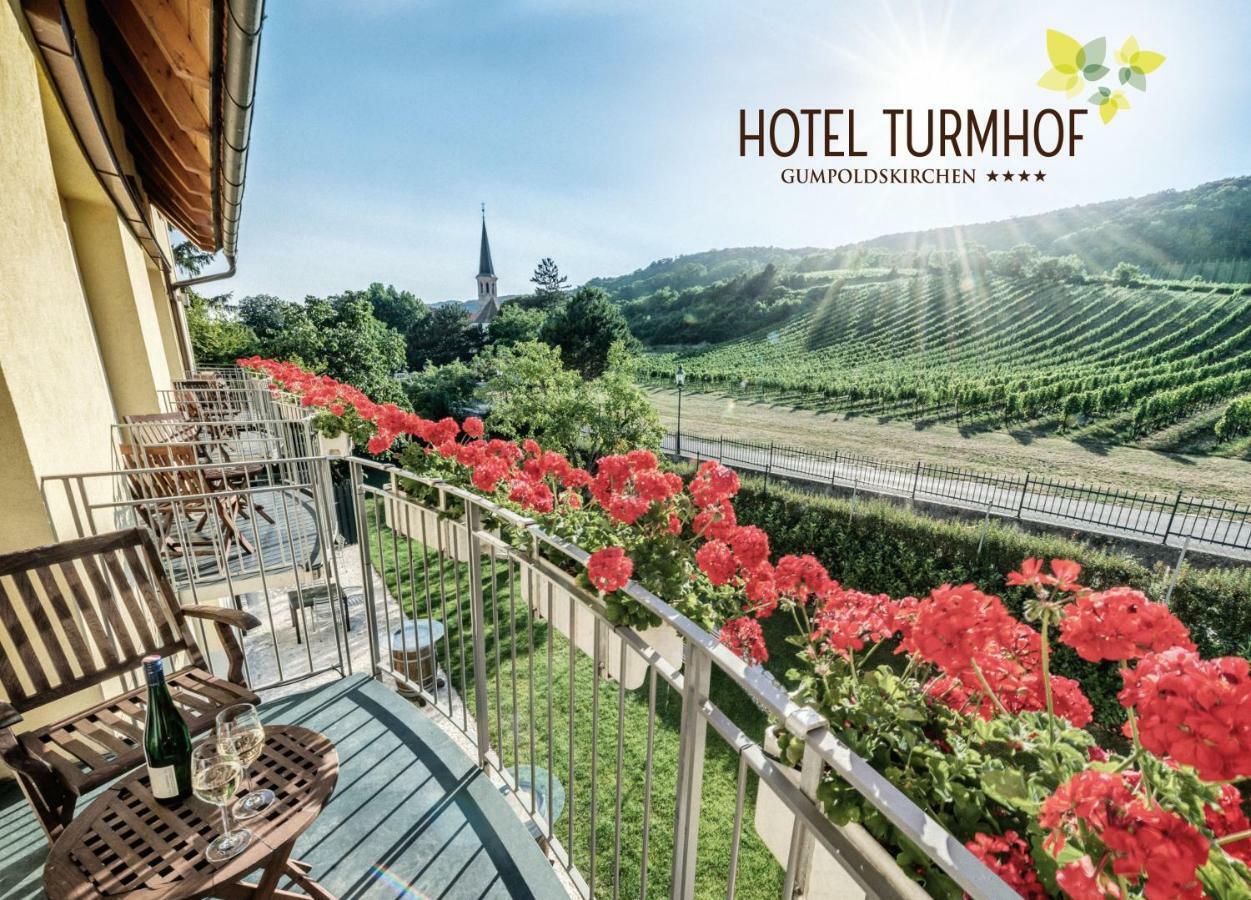 Hotel Turmhof Gumpoldskirchen Exterior foto